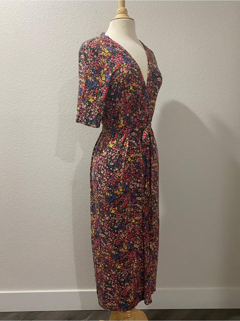 Boden Ecovero Floral Midi Dress Button Front Belted V Neck Jersey 10R - Picture 7 of 13